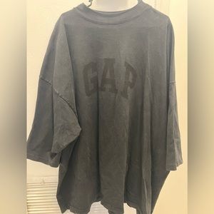 YZY Gap Oversize Tee